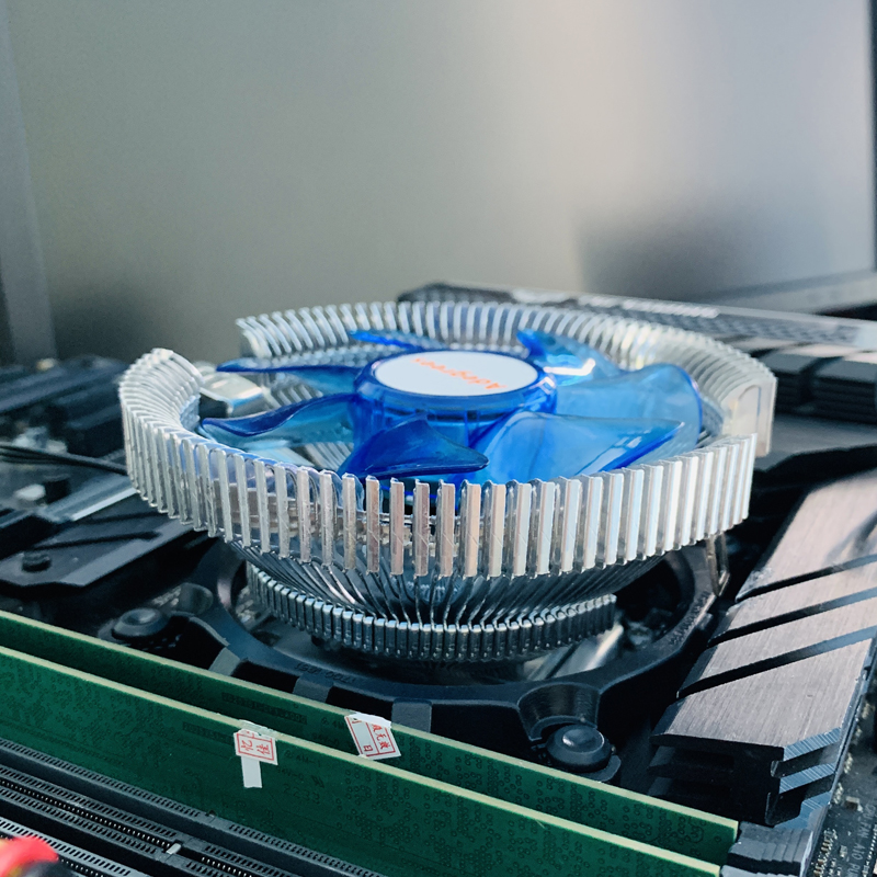 CPU空冷クーラー LED冷却ファン Intel LGA 1 - Cpu Heatsink のレビューと価格